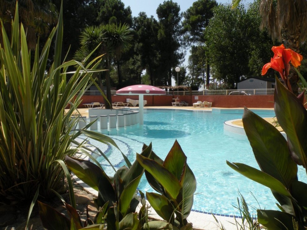 Camping-Le-Bosquet-Canet-en-Roussillon-zwembad Camping-Le-Bosquet-Canet-en-Roussillon-zwembad