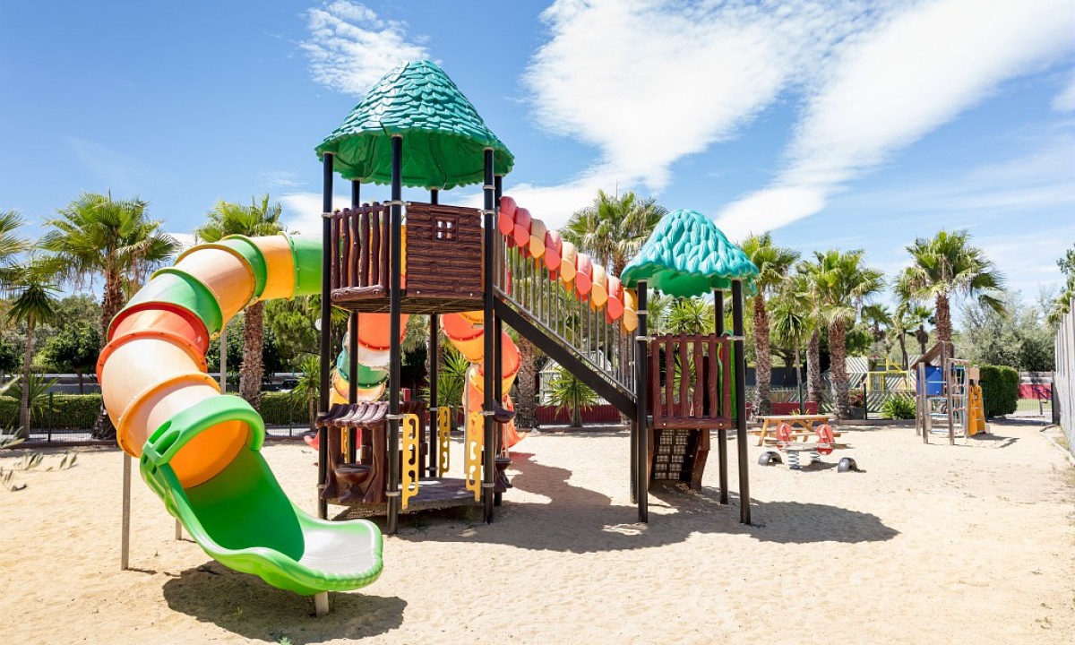 Camping-Oasis-Palavasienne-speeltuin Camping-Oasis-Palavasienne-speeltuin