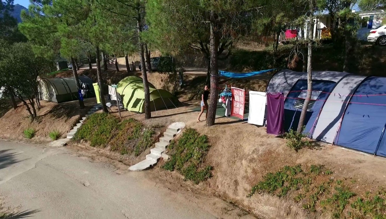 camping-colomba-staanplaatsen camping-colomba-staanplaatsen