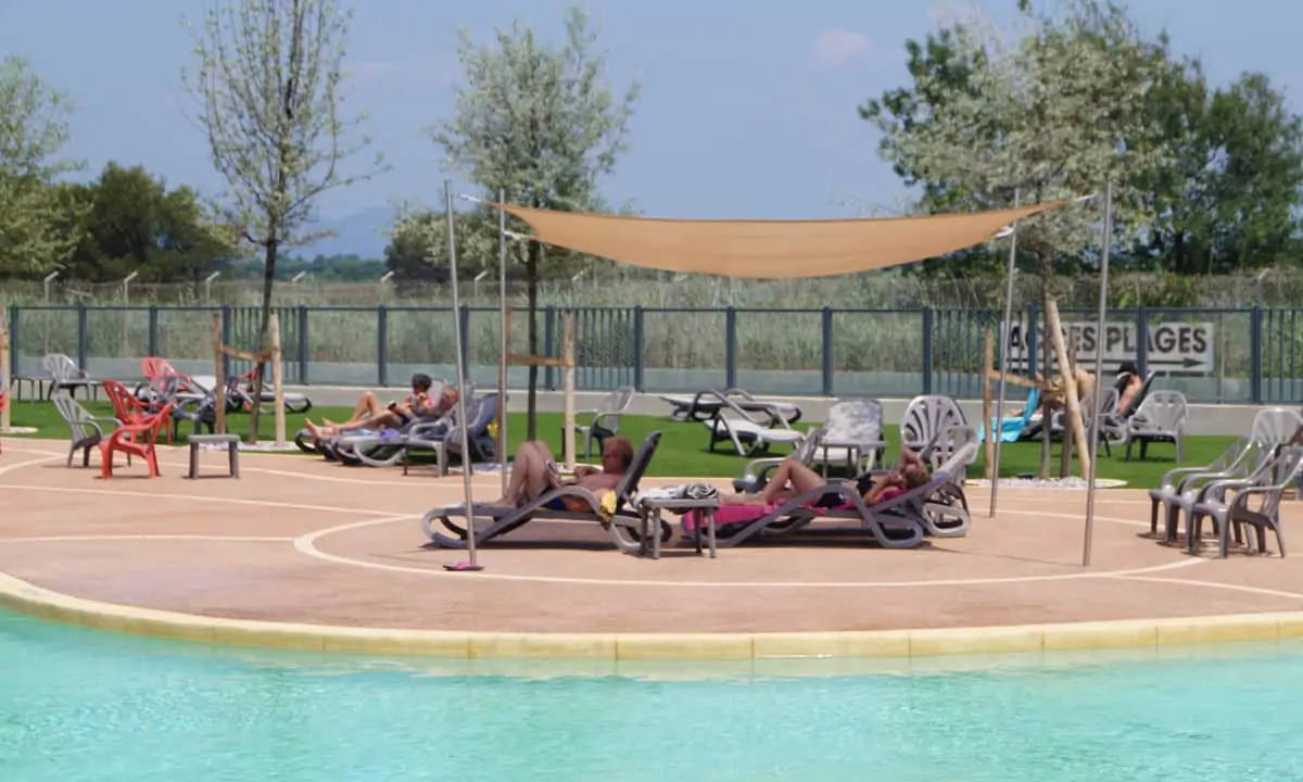 Camping-Saint-Aygulf-Plage-ligbedden Camping-Saint-Aygulf-Plage-ligbedden