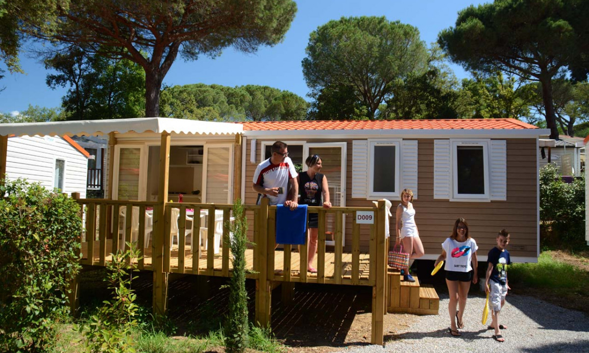Camping-Parc-Saint-James-Oasis-bungalow Camping-Parc-Saint-James-Oasis-bungalow