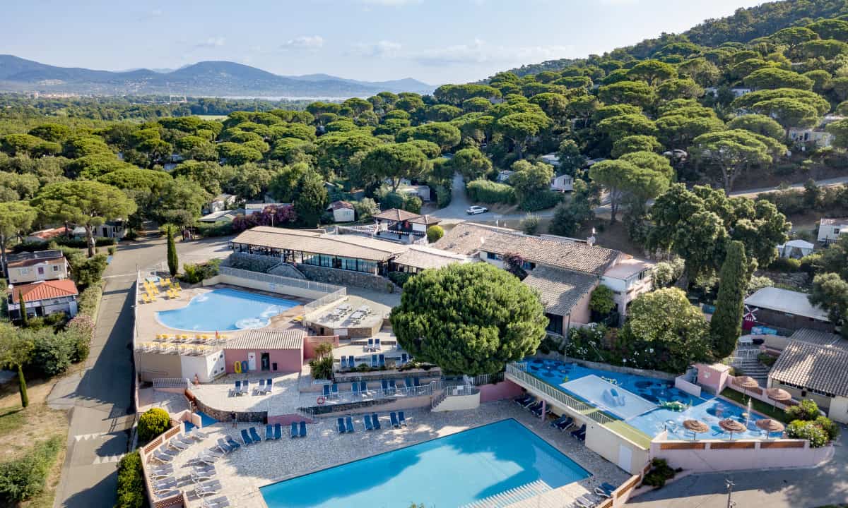 Camping-Parc-Saint-James-Parc-Montana-overzicht-2