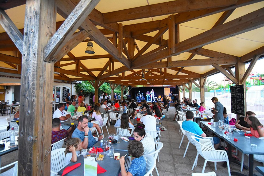 Camping-Sanguinet-Plage-terras Camping-Sanguinet-Plage-terras
