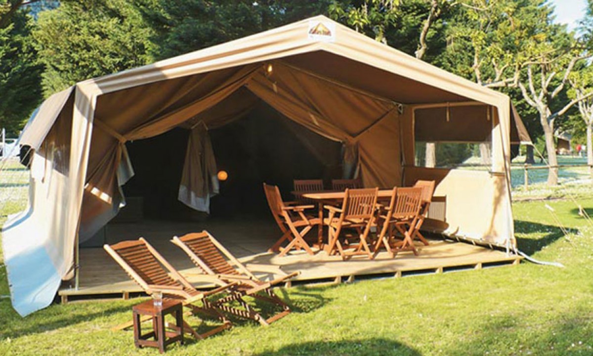 Camping-Resort-Spa-La-Rive-safaritenten Camping-Resort-Spa-La-Rive-safaritenten