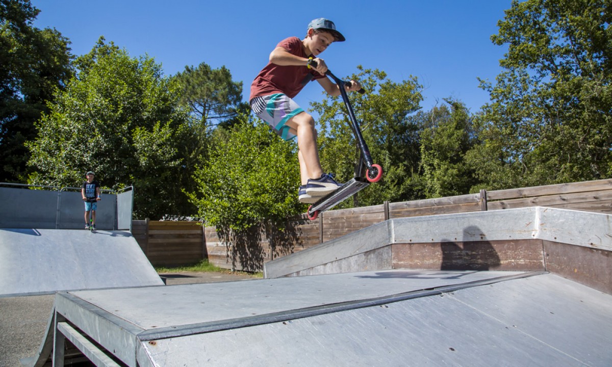 Camping-Resort-Spa-La-Rive-skate-park Camping-Resort-Spa-La-Rive-skate-park