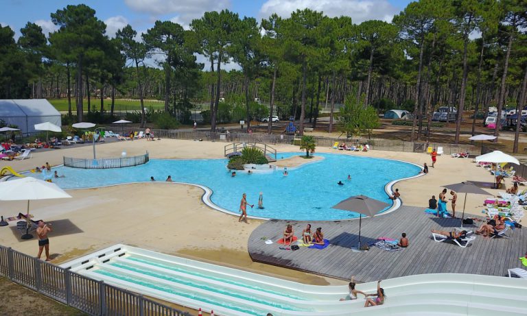 Camping Médoc Plage zwembad 768x461