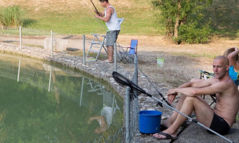 Camping Domaine de Labeiller vissen 768x461