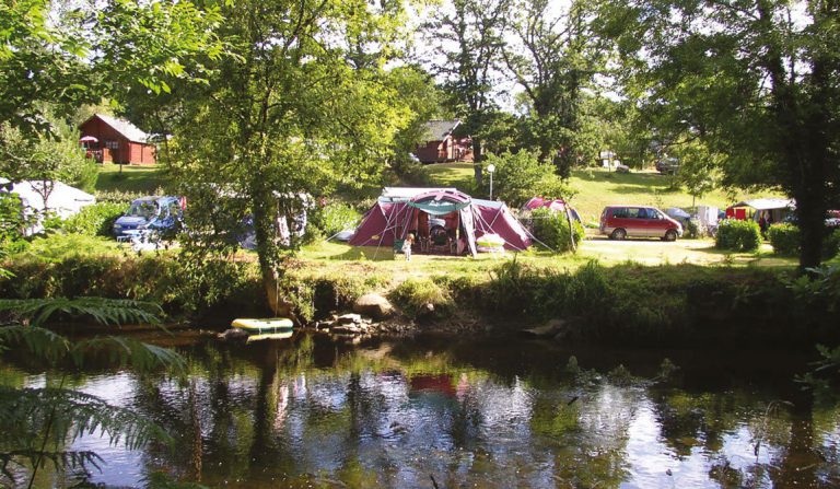 Camping Iris Parc Le Grand Dague staanplaatsen 768x447