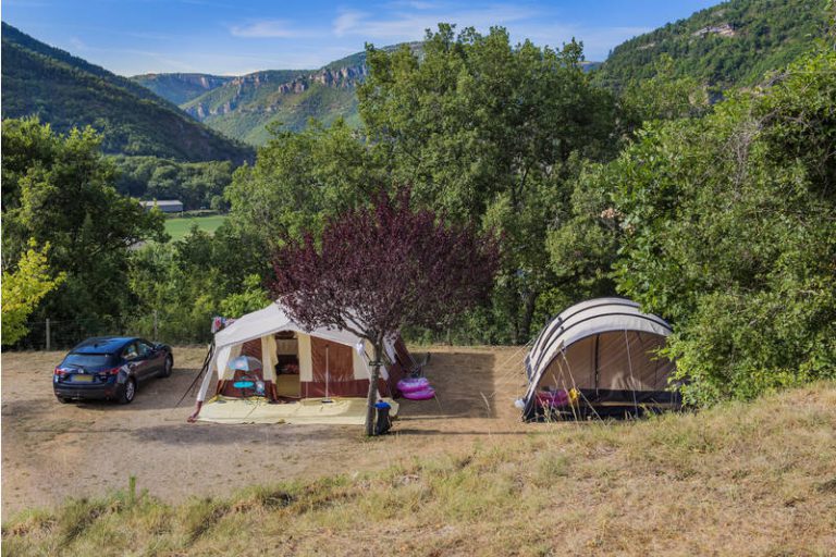 Camping Val de Cantobre staanplaatsen 768x512