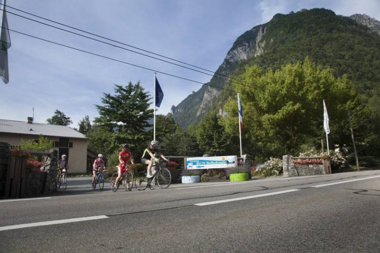 Camping Belledonne fietsen wielrennen 768x512