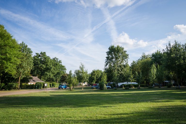 Camping Domaine de la Brèche staanplaatsen 768x513