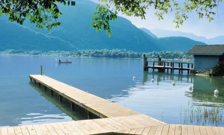 Camping La Nublière meer 768x461