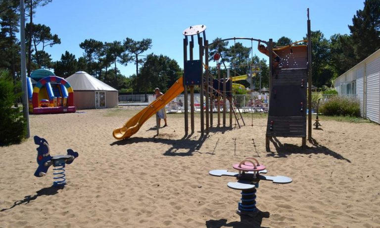 Camping Les Sables de Cordouan speeltuin 768x461