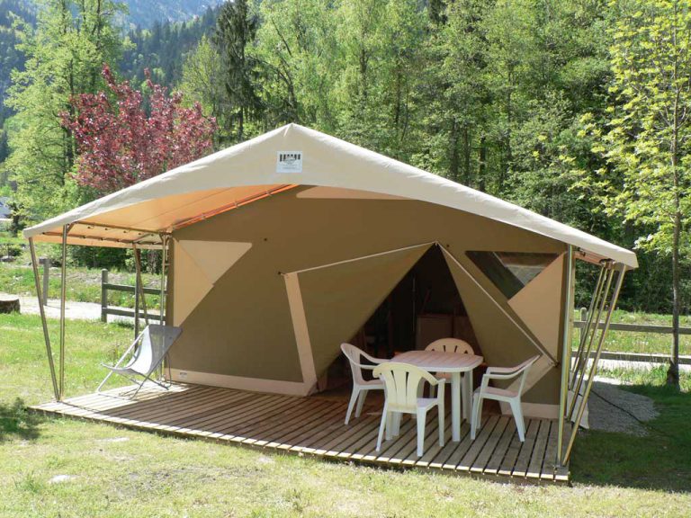 Camping Le Champ du Moulin bungalowtent huren 768x576