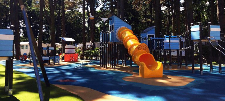 Camping Le Château Du Petit Bois speeltuin 768x347
