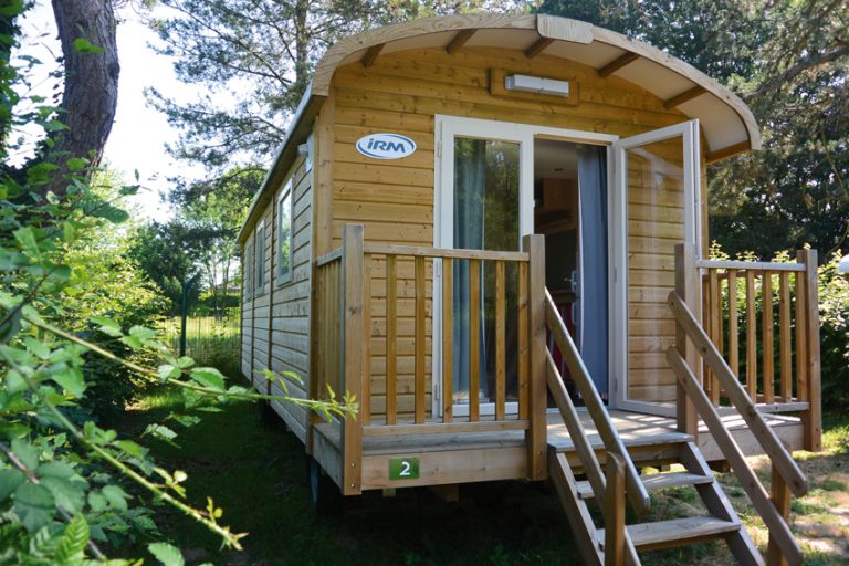 Camping Le Nid du Parc Pipowagen huren 768x512