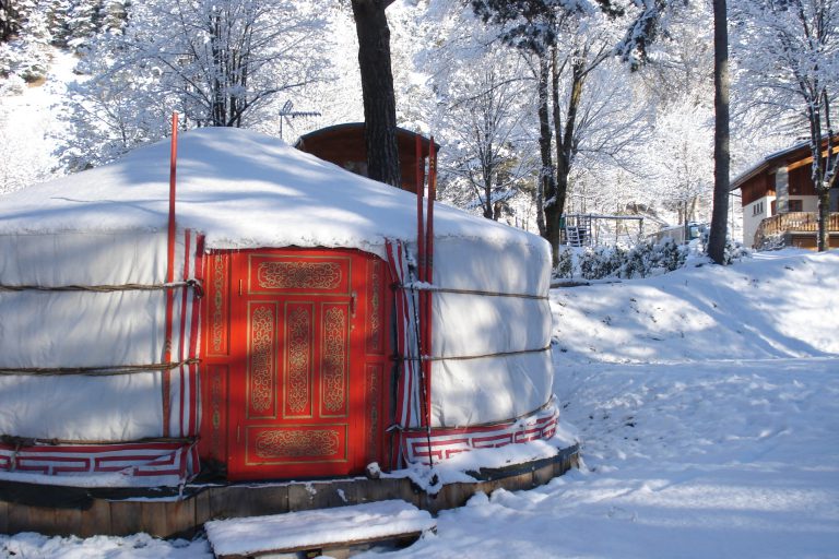 Camping Le Reclus Yurt huren winter 768x512