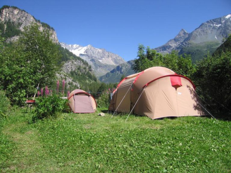 Camping Les Lanchettes staanplaatsen 768x576