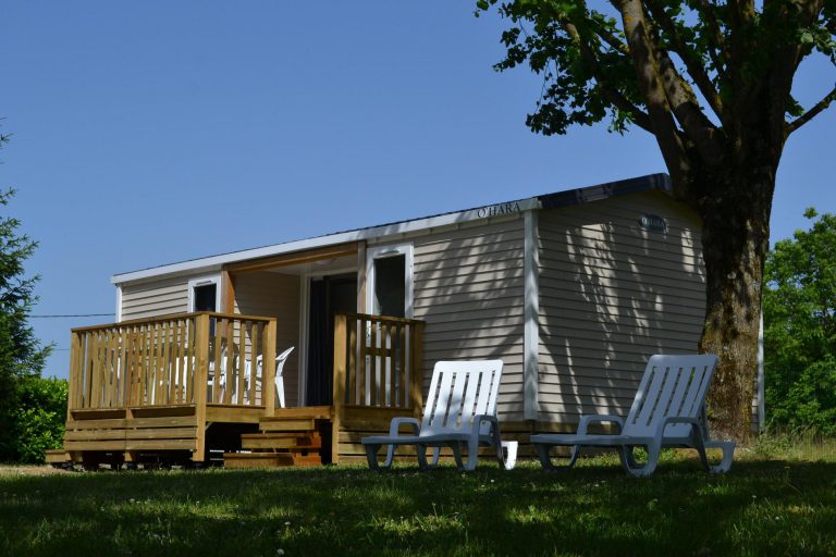 Camping les Plages de l Ain stacaravan huren 768x512