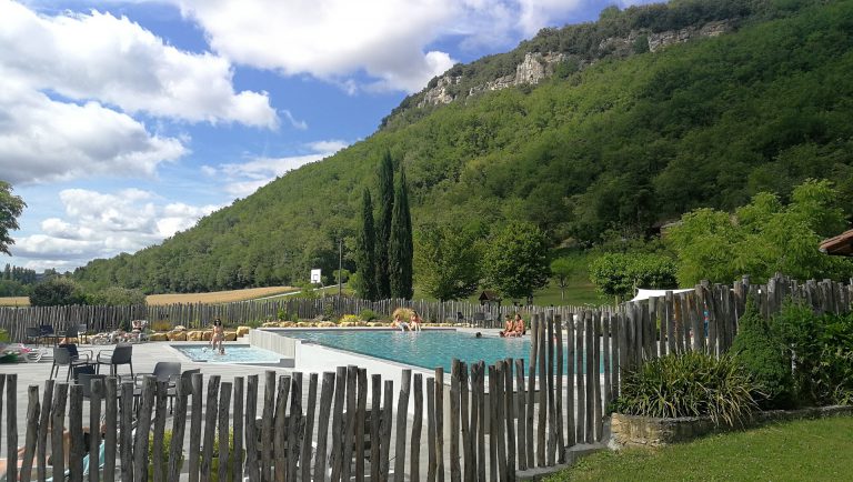 Camping Maisonneuve Dordogne zwembad 768x434