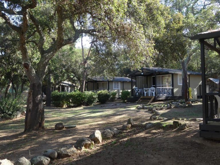 Camping Les Jardins du Golfe in Porto Vecchio op Corsica chalets huren 768x576