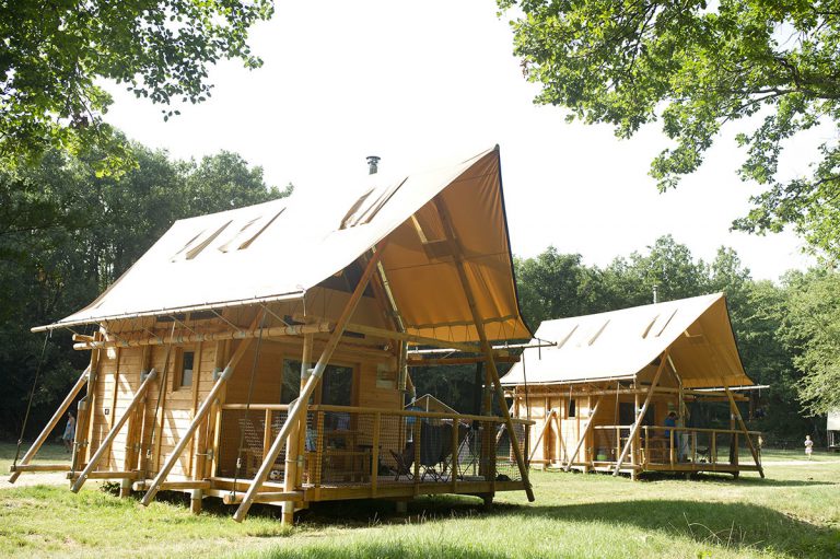 Camping Village Huttopia Sud Ardèche chalets 768x511