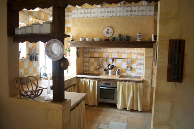Camping Le Pech Charmant gites huren Dordogne 768x511