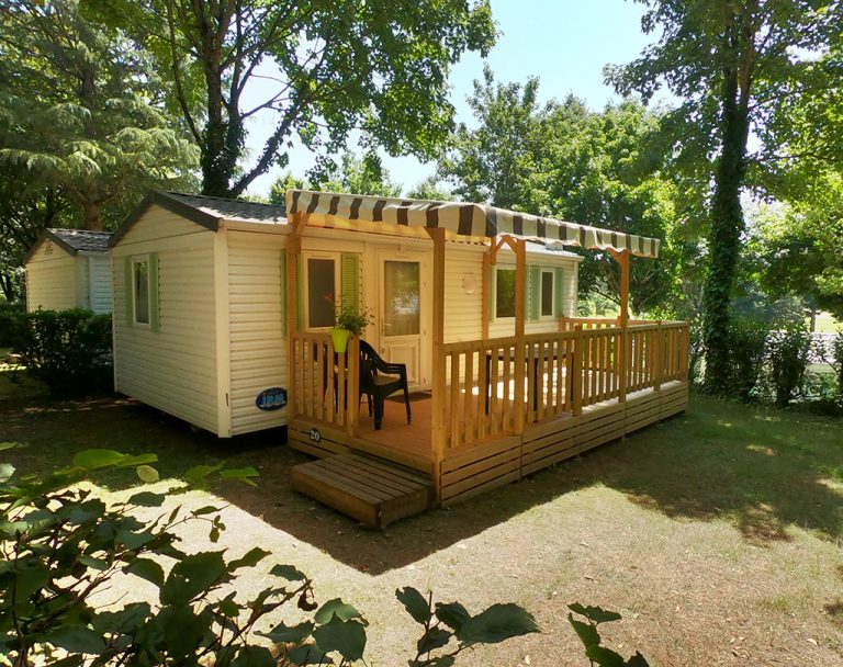 Camping La Peyrade Aveyron stacaravan huren 768x608