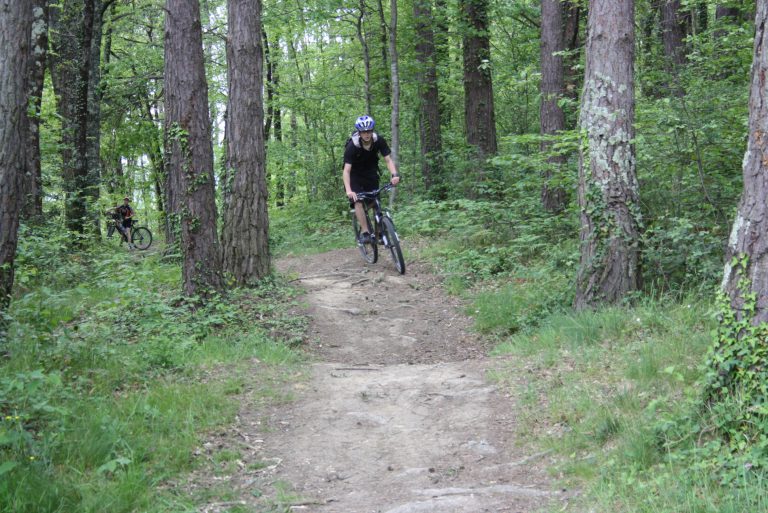 Camping La Régate in Léran mountainbiken 768x513