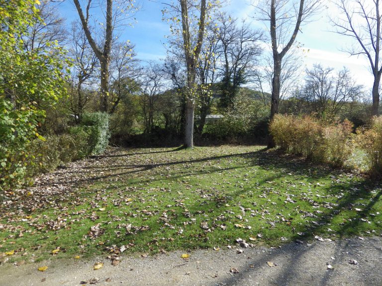 Camping Le Plo Aveyron staanplaats 768x576