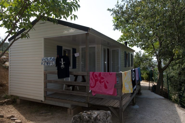 Camping Les Pins d Ucel stacaravan huren 768x509