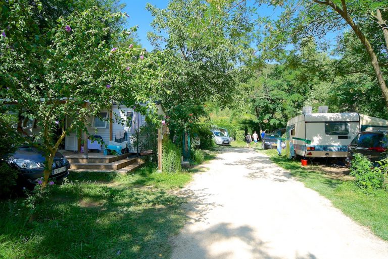Camping le Barutel Ardeche staanplaats 768x514