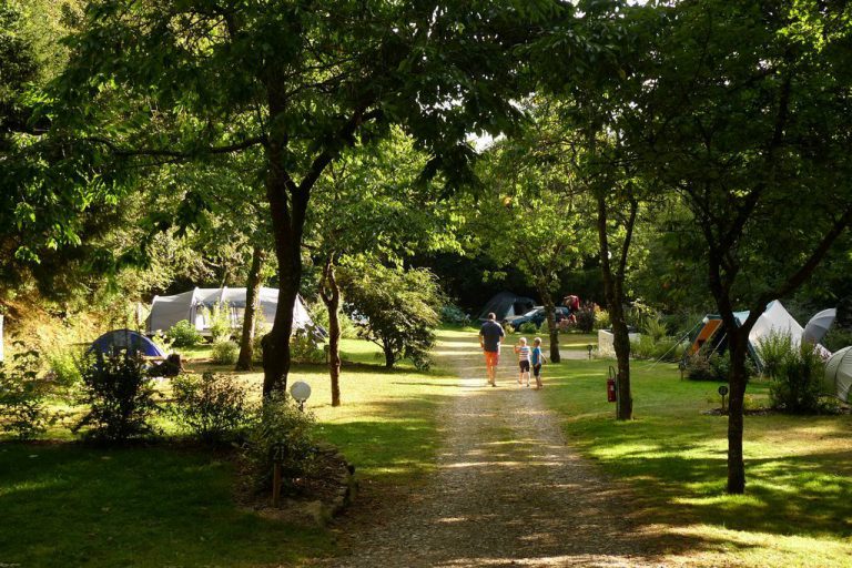 Camping De Pont Calleck staanplaatsen 768x512