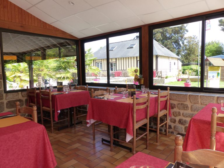 Camping Les Couesnons restaurant 768x576