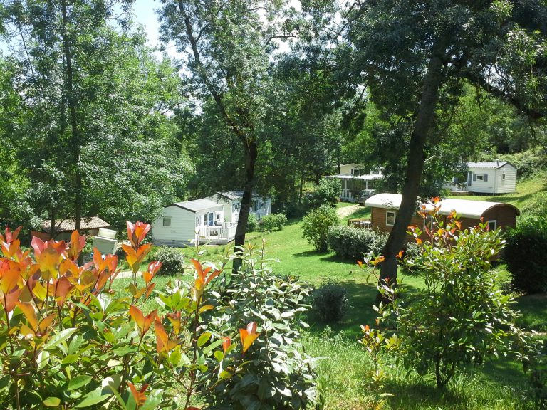 Naturistencamping Les Aillos staanplaats 768x576