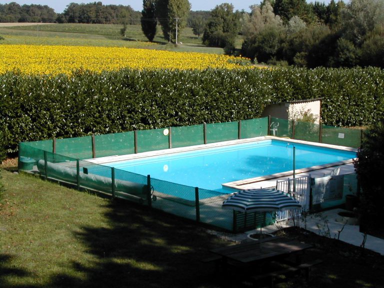 Camping La Vallée De Gardeleau zwembad 768x576