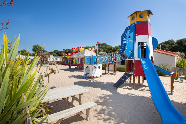 Camping Le Littoral speeltuin 768x512