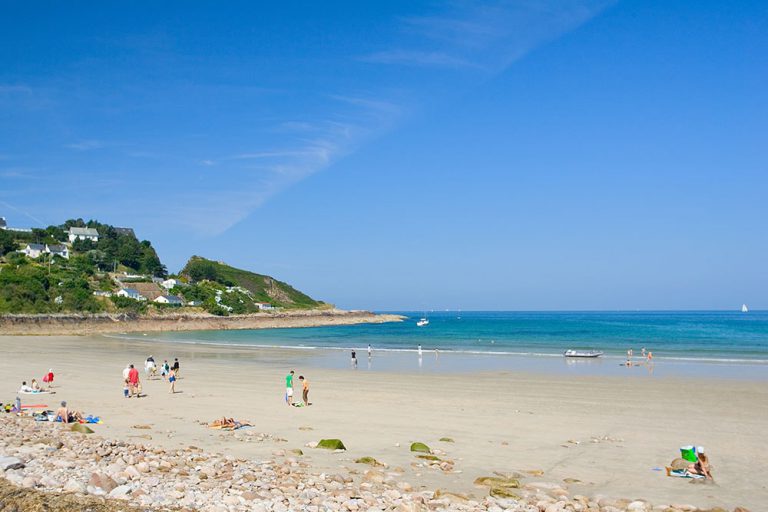 Camping L Anse du Brick strand 2 768x512