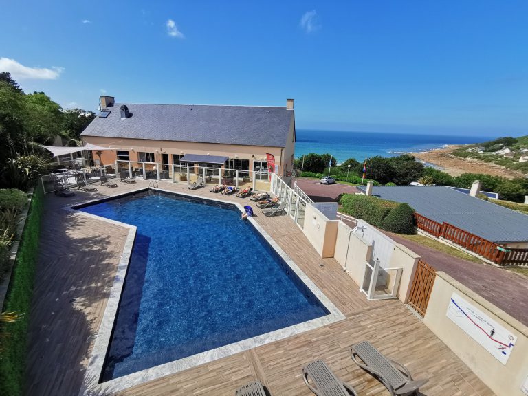 Camping L Anse du Brick zwembad 768x576