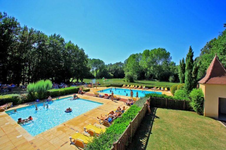 Camping Les Valades Dordogne zwembaden 768x512