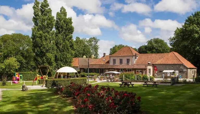 Frankrijk Guines Camping Castel La Bien Assise 768x438